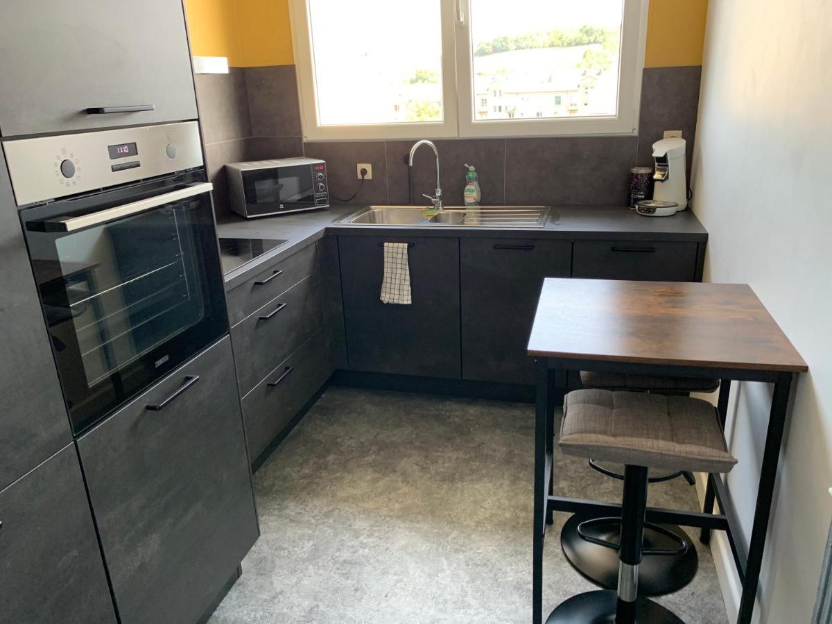Appartement Tout Confort Dans Une Residence Calme ジヴェ エクステリア 写真